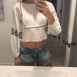 Beautiful white linen crop top from Zara